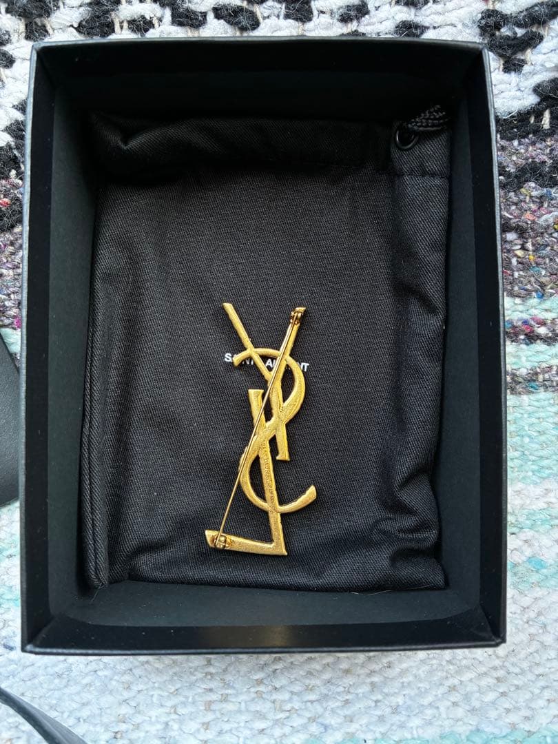 サンローラン　ブローチ　【確実正規品】