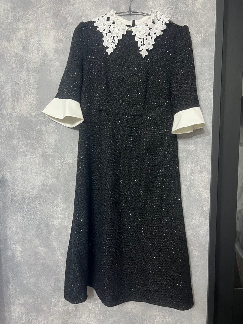 ＊新品タグ付き＊LEJA 花柄レースカラースパンコール刺繍Aラインフレアドレス