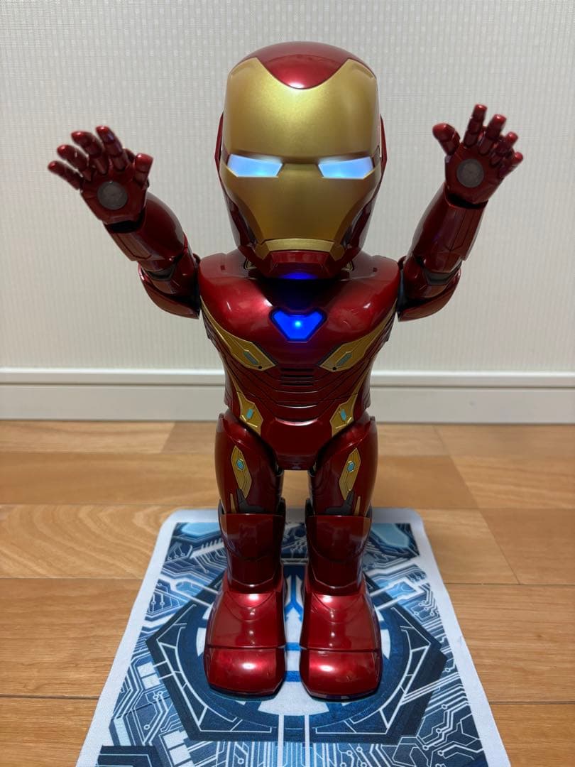 トイザらス限定 IRON MAN MK50 ROBOT MARVE アイアンマン