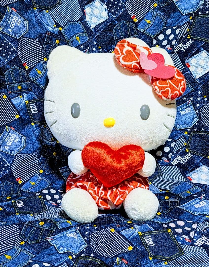 希少♡サンリオ♡キティ♡赤色ハートクッション♡BIGぬいぐるみ＆カラフルバーニー