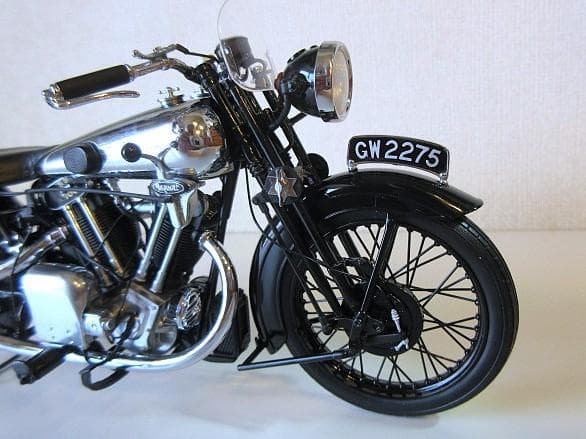 タケさん専用 MINICHAMPS 1/12 ブラフ シューペリア SS100