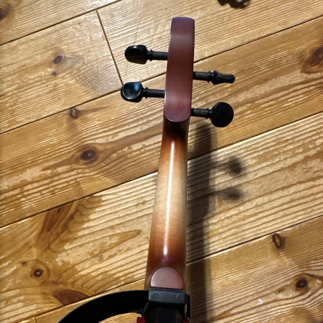 ヤマハYAMAHA YSV104 ほぼ未使用品　中古弓、中古ハードケース付き