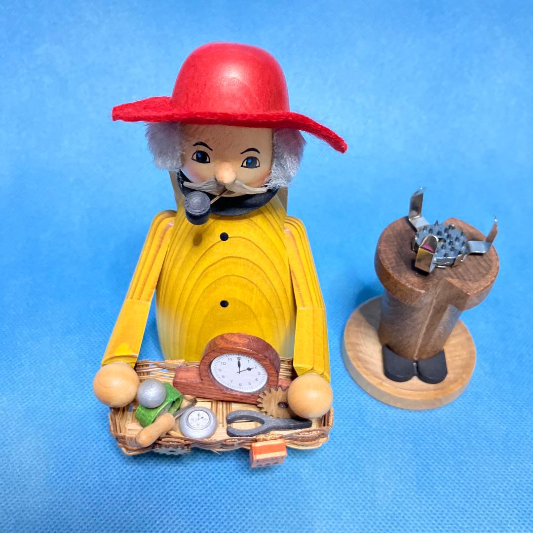 ドイツ クーネルト社 木製煙出し人形 ミニチュア時計バスケット付き