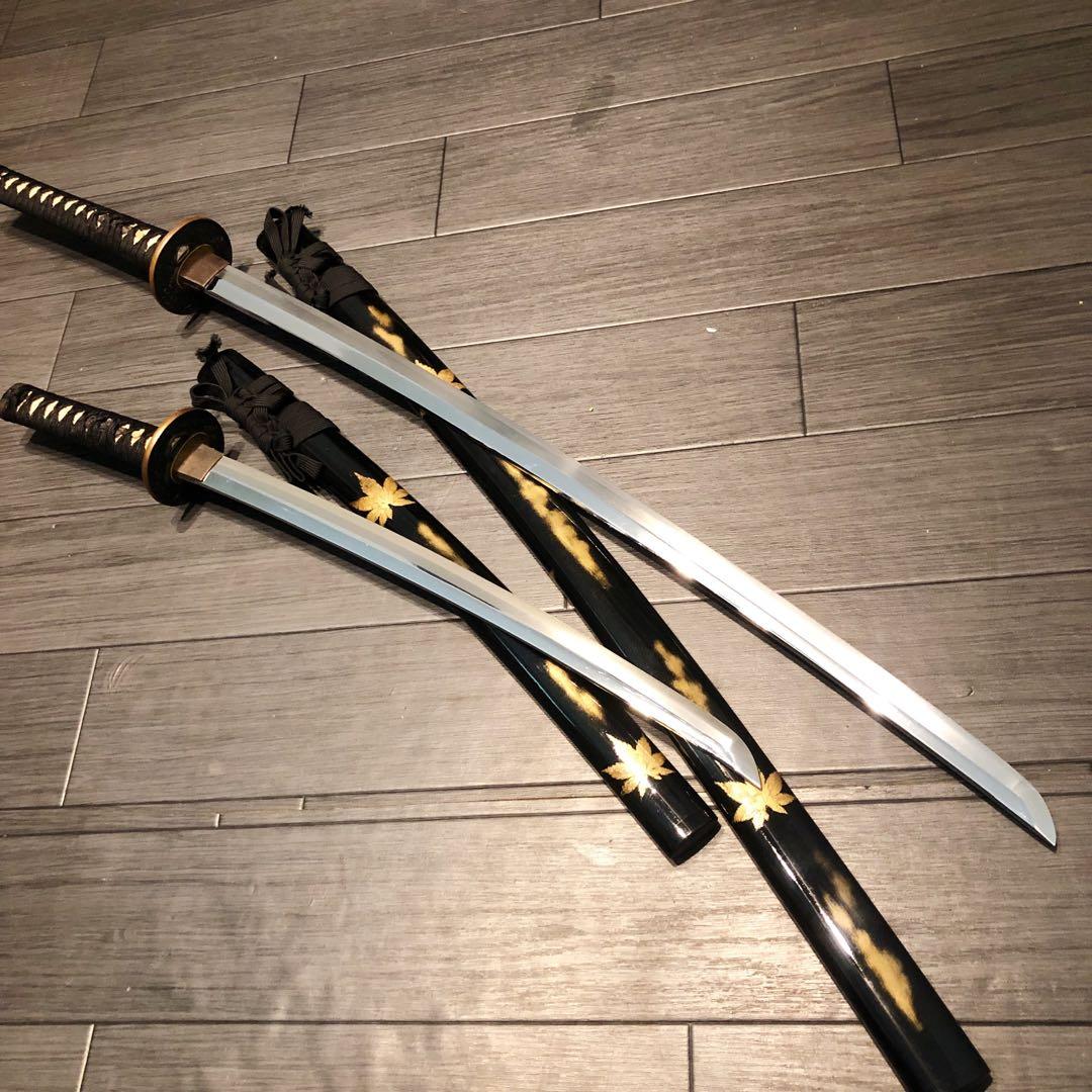 高級模造刀　高級居合刀　 土佐美術刀剣　大小セット　本研波刃　紅葉柄