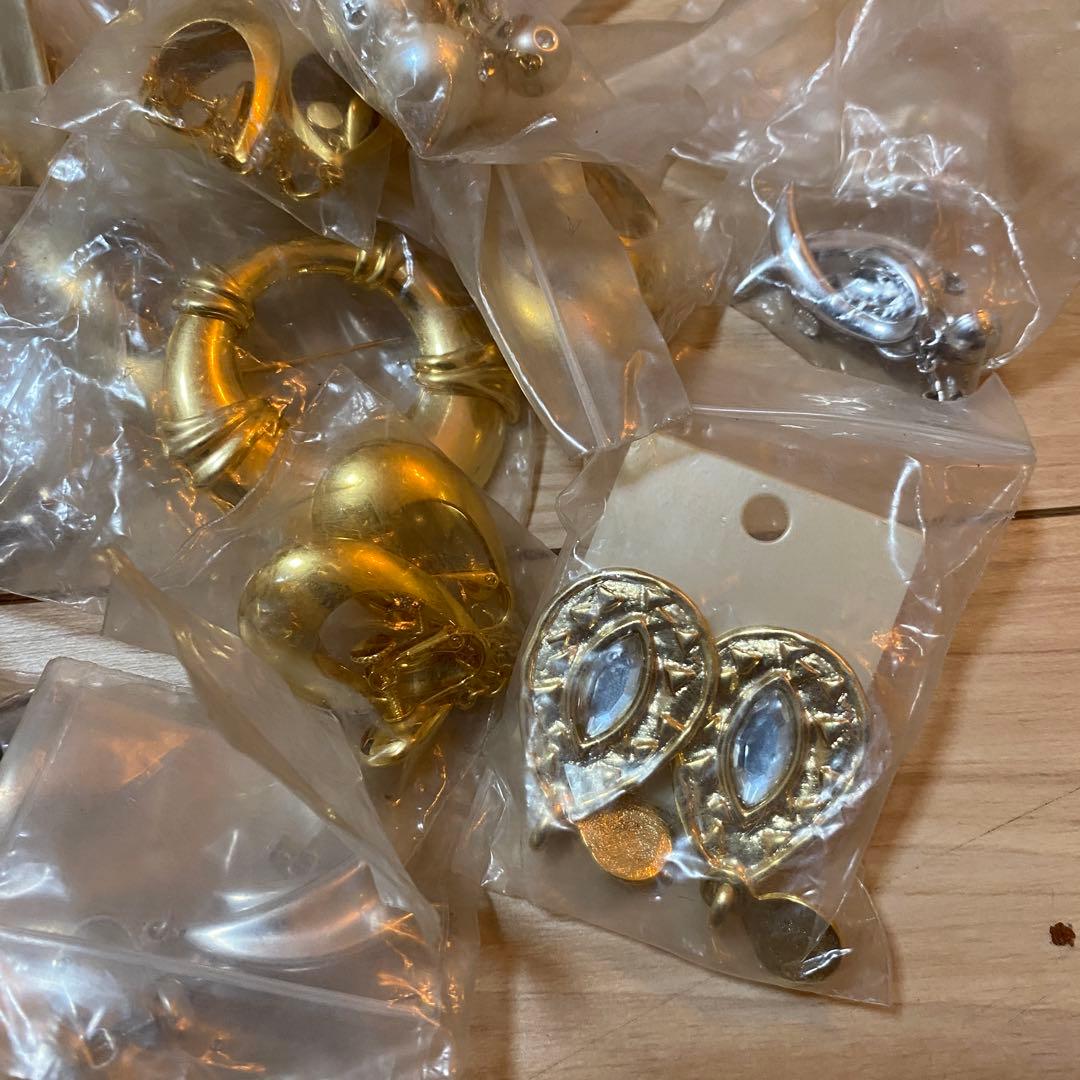 も*し様 アクセサリー まとめ売り 大量 約3kg ゴールド/シルバー色 イヤリ