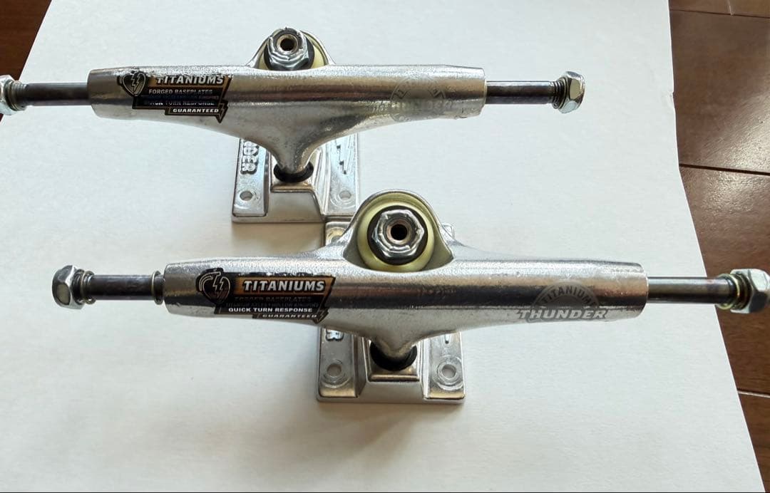 THUNDER チタニウムトラック147 HI