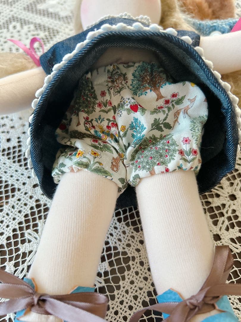 ウォルドルフ人形　カチューシャの女の子