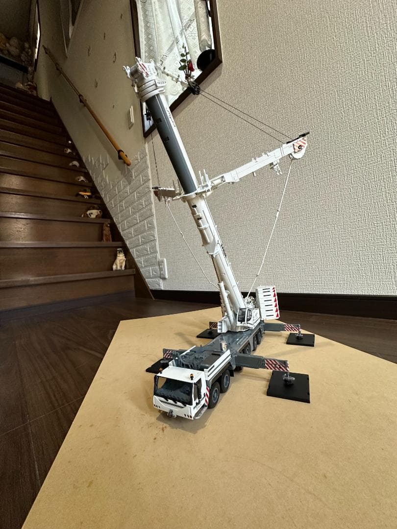 WSI Liebherr LTM 1350-6.1 　MYSHAK企業カラー