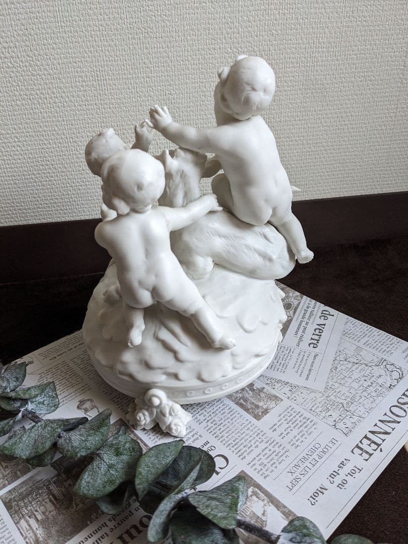 n*1様 フランス・パリ　アンティーク市購入　美しい石膏像　オブジェ♪