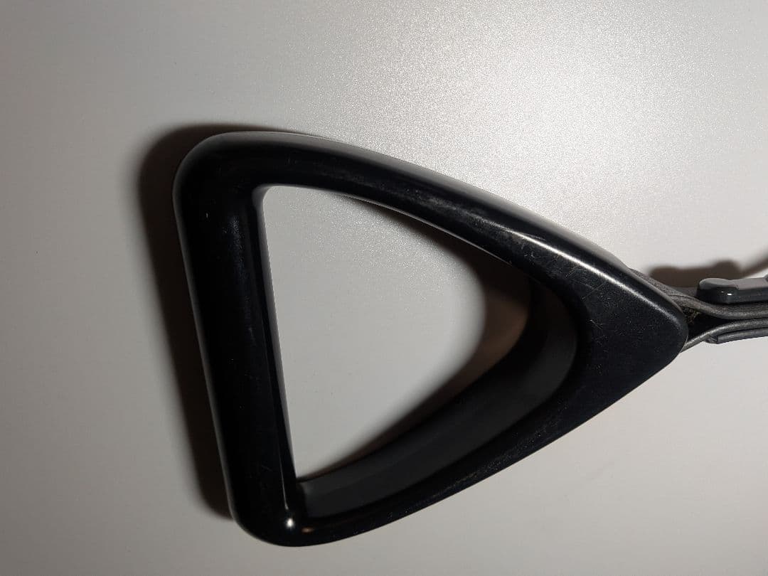 JR東日本 つり革 黒 短いタイプ