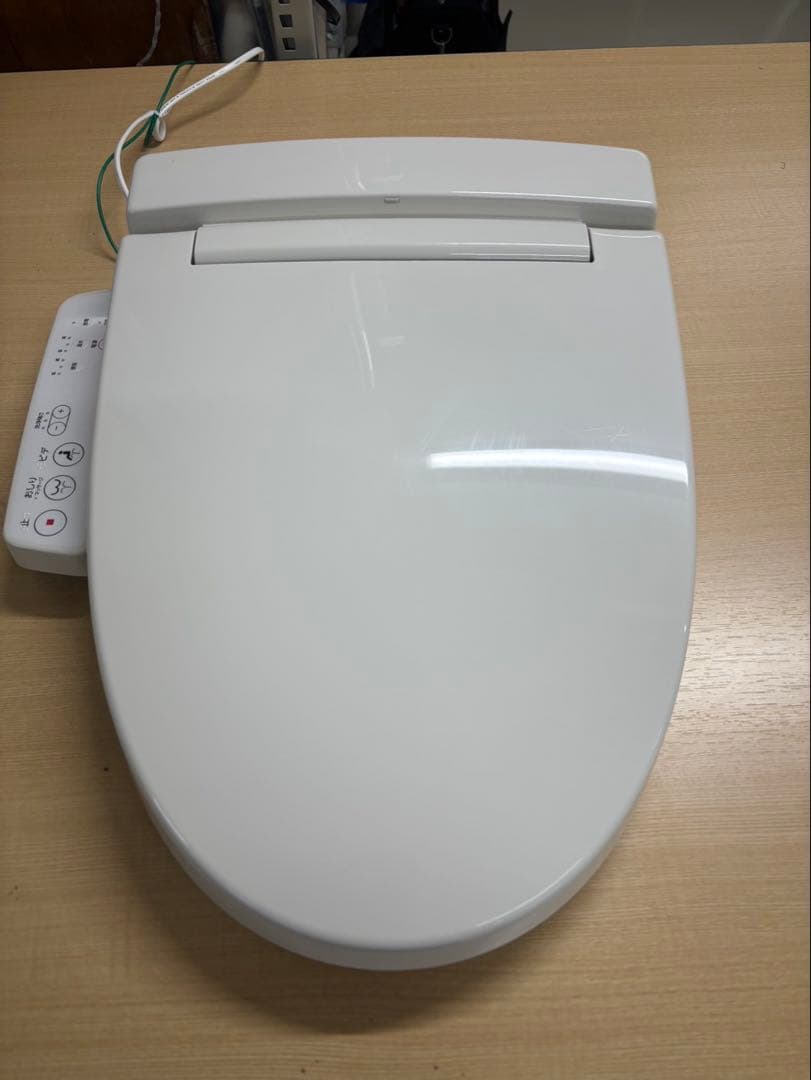 ウォシュレット　リクシル　CW-H42