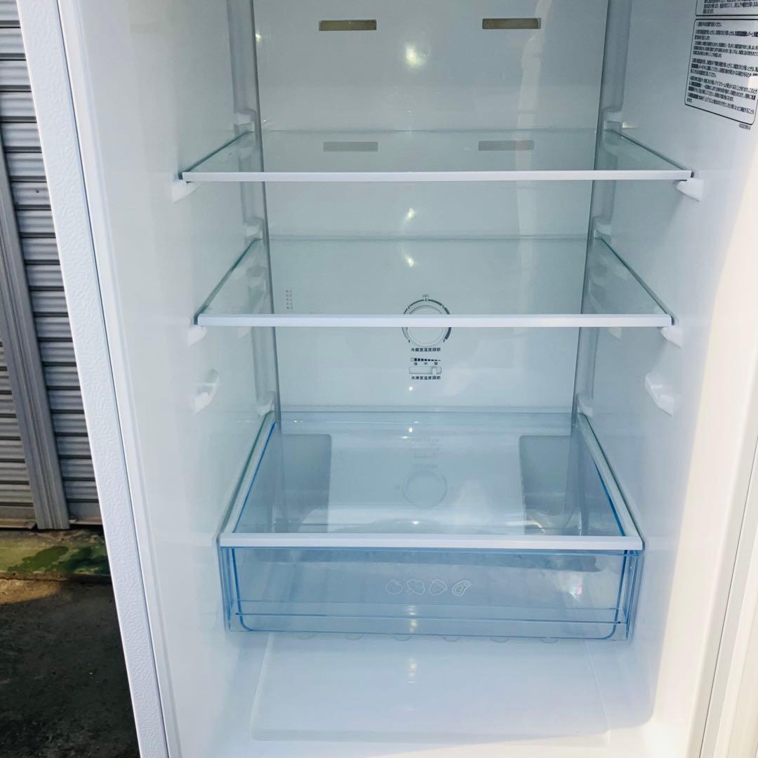 12r62. Hisense 162L 冷凍冷蔵庫 HR-D15F 2023年製