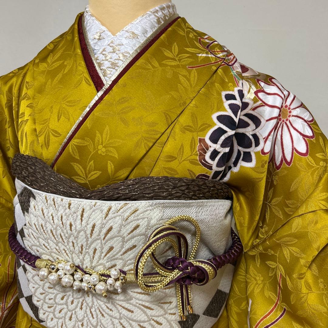 からし色　シックな菊の柄の振袖フルセット