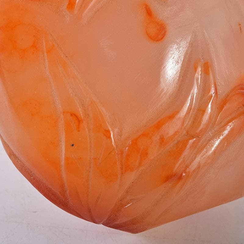 中国　玉石瑪瑙石彫刻　蓮葉金魚刻　鼻煙壷　小壷　時代箱付　M　R8754