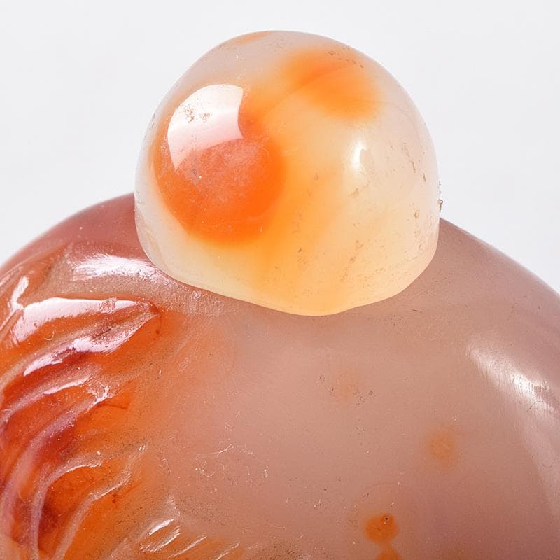 中国　玉石瑪瑙石彫刻　蓮葉金魚刻　鼻煙壷　小壷　時代箱付　M　R8754