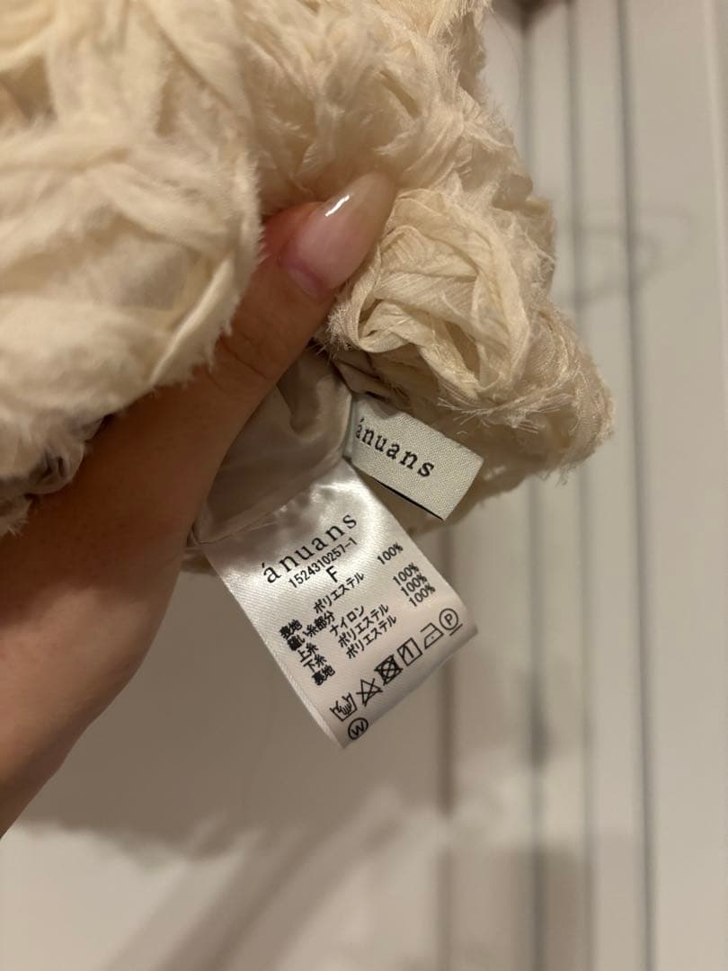 anuans リボンエンブロイダリーレーストップス