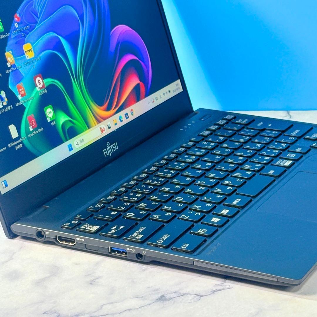 超薄型軽量！メモリ8GB・SSDで快速・指紋認証・Win11◆ノートパソコン