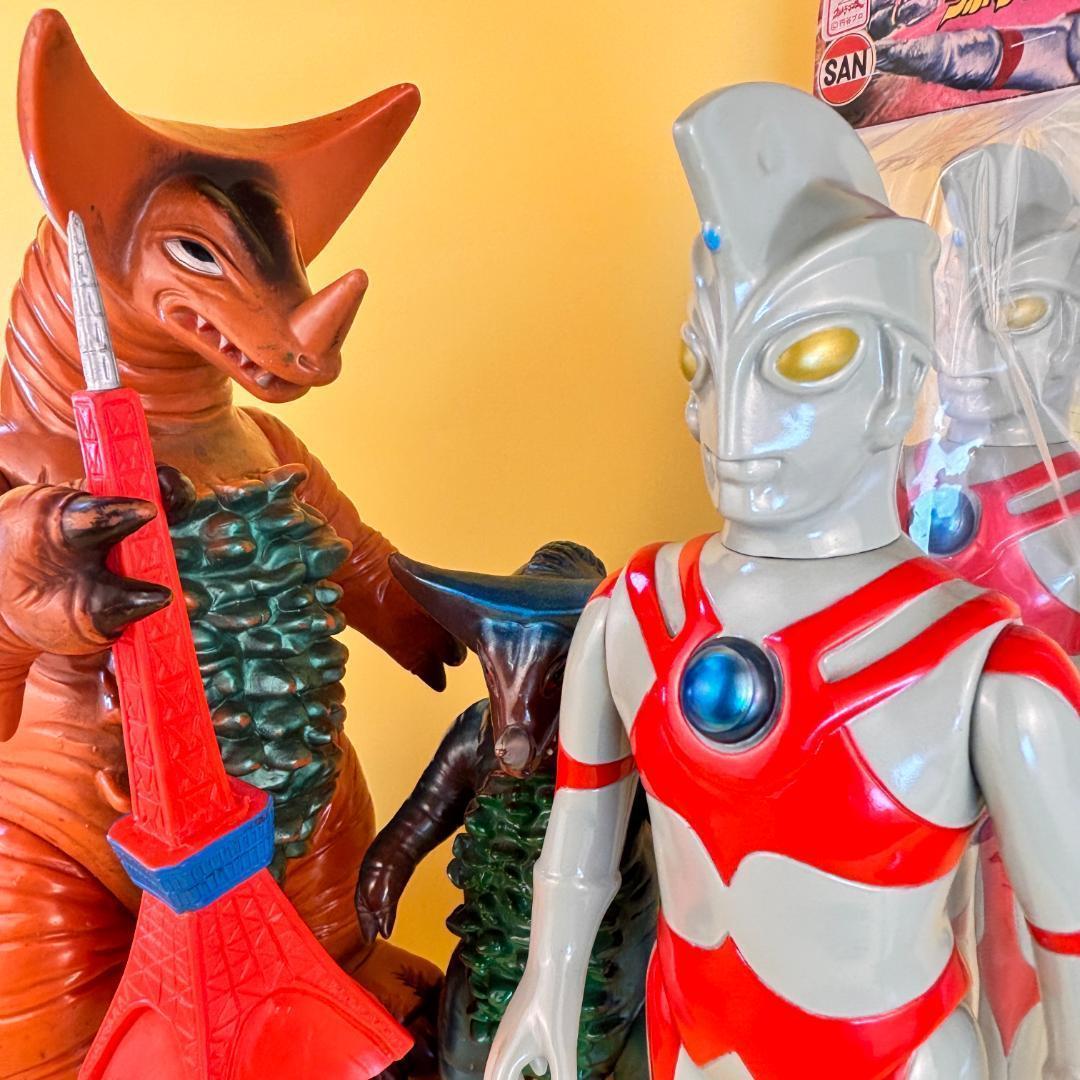 Ken　マルサン ウルトラマンエース 450 グレー ゴモラ東京タワー付き