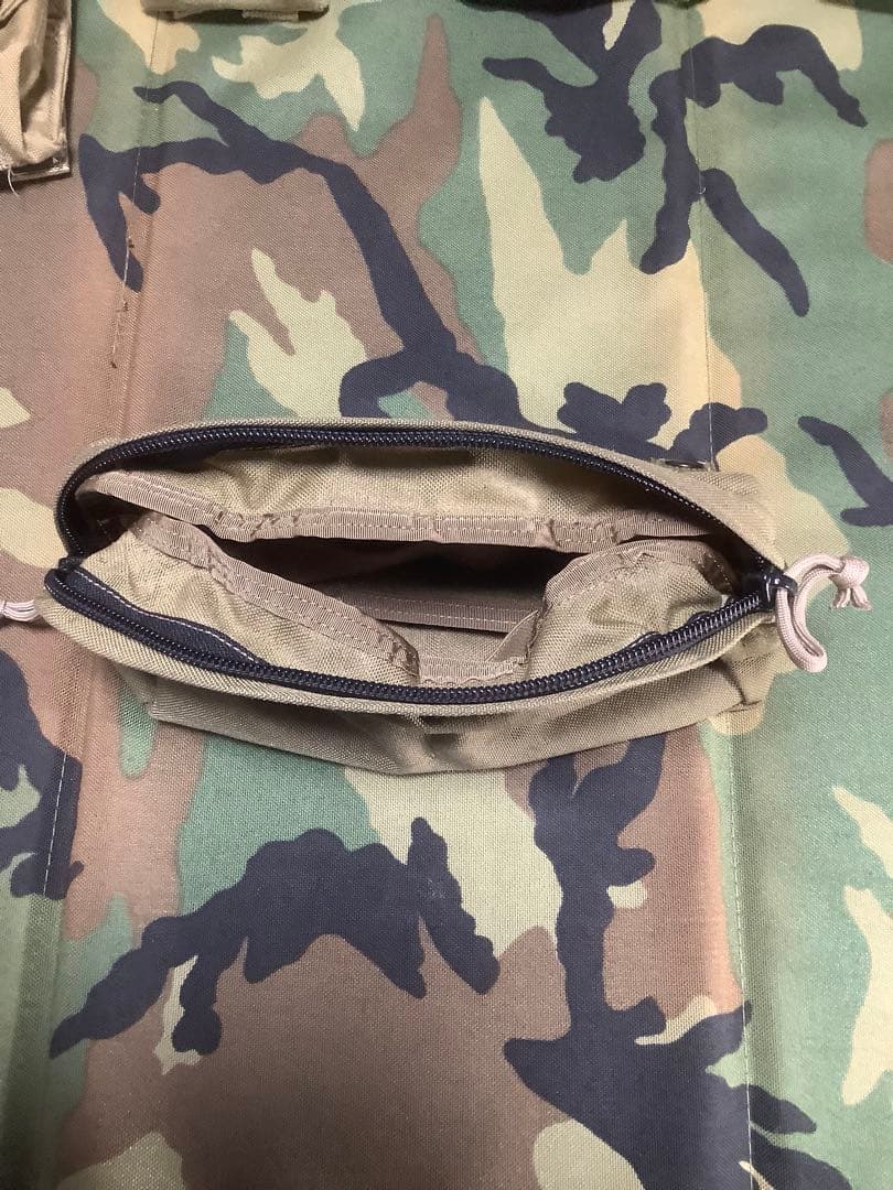 EAGLE RRV ローデシアンリーコンベスト各種ポーチ付きローンサバイバーＫＨ