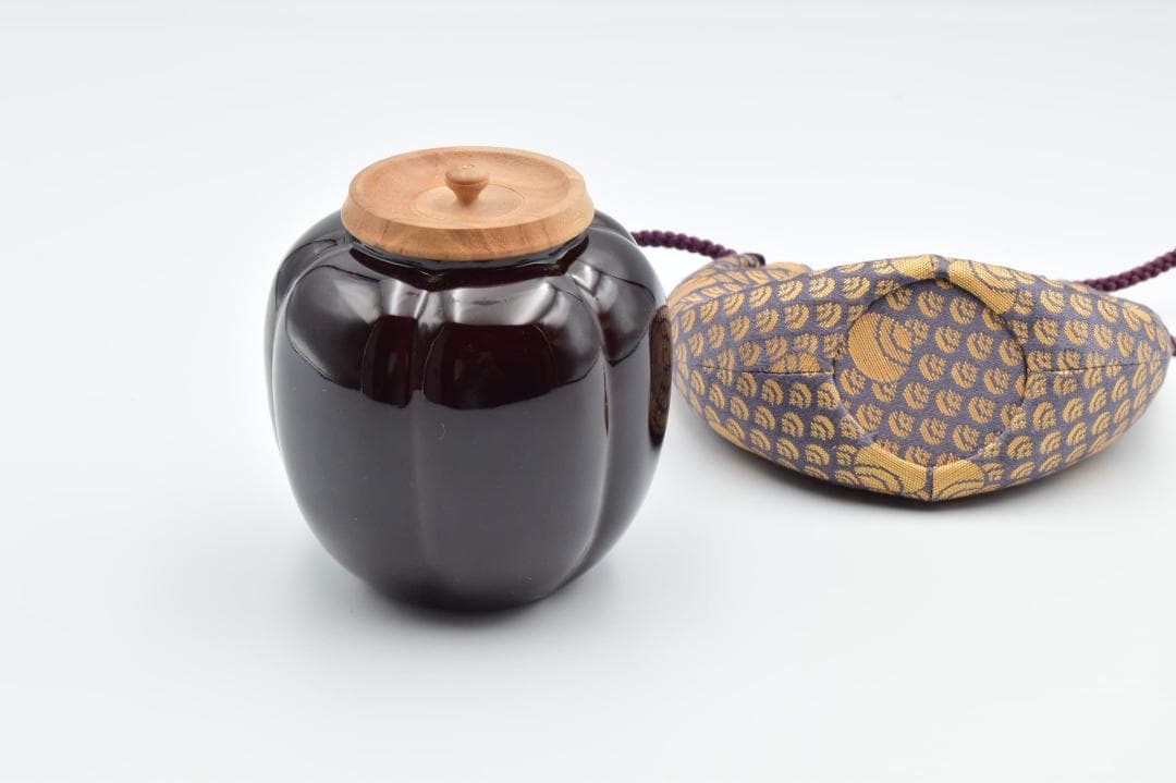 阿古陀茶入　中村宗悦作　如心斎好写　共箱・仕覆付き