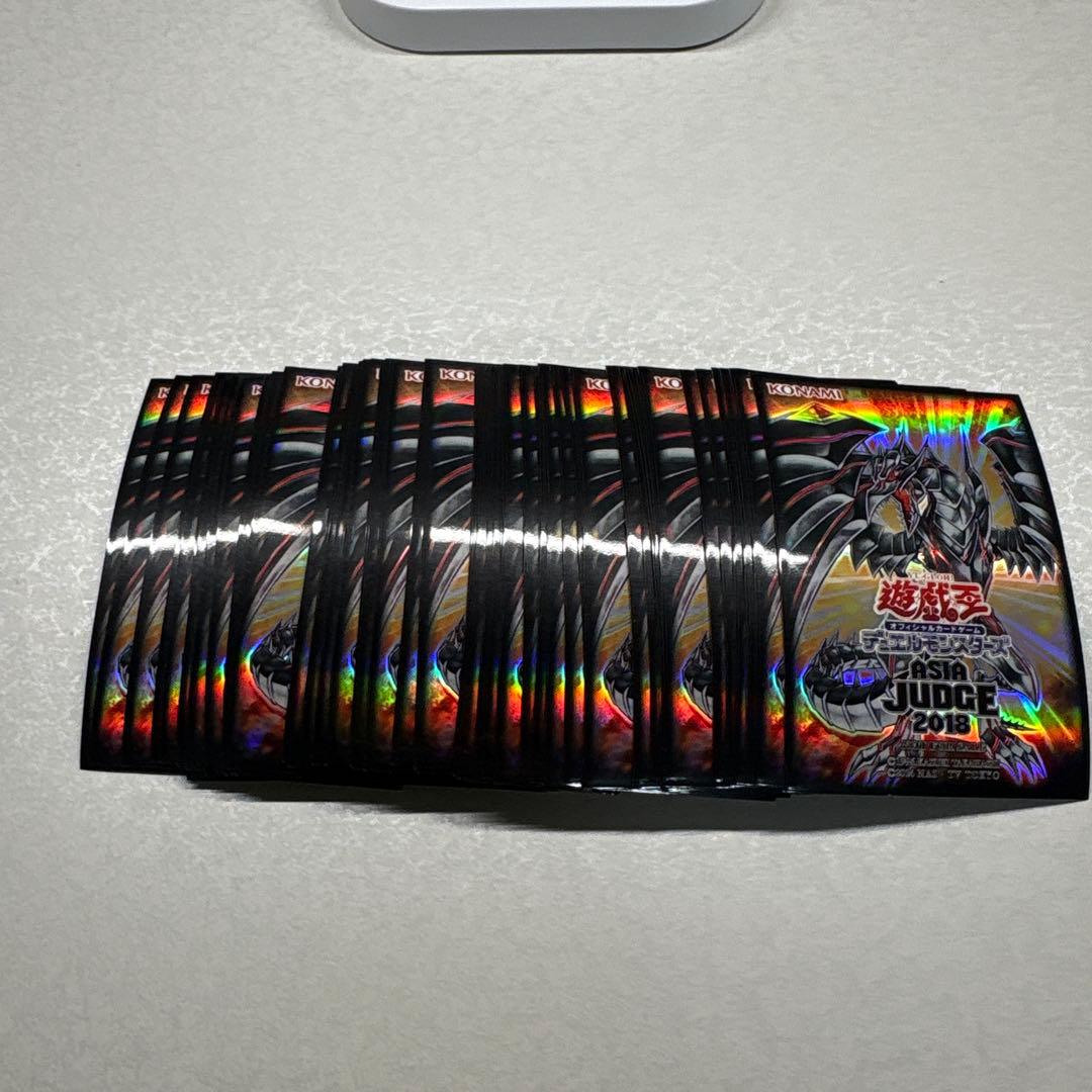 遊戯王　JUDGE 2018 スリーブ　70枚　レッドアイズ・ダークネスメタル