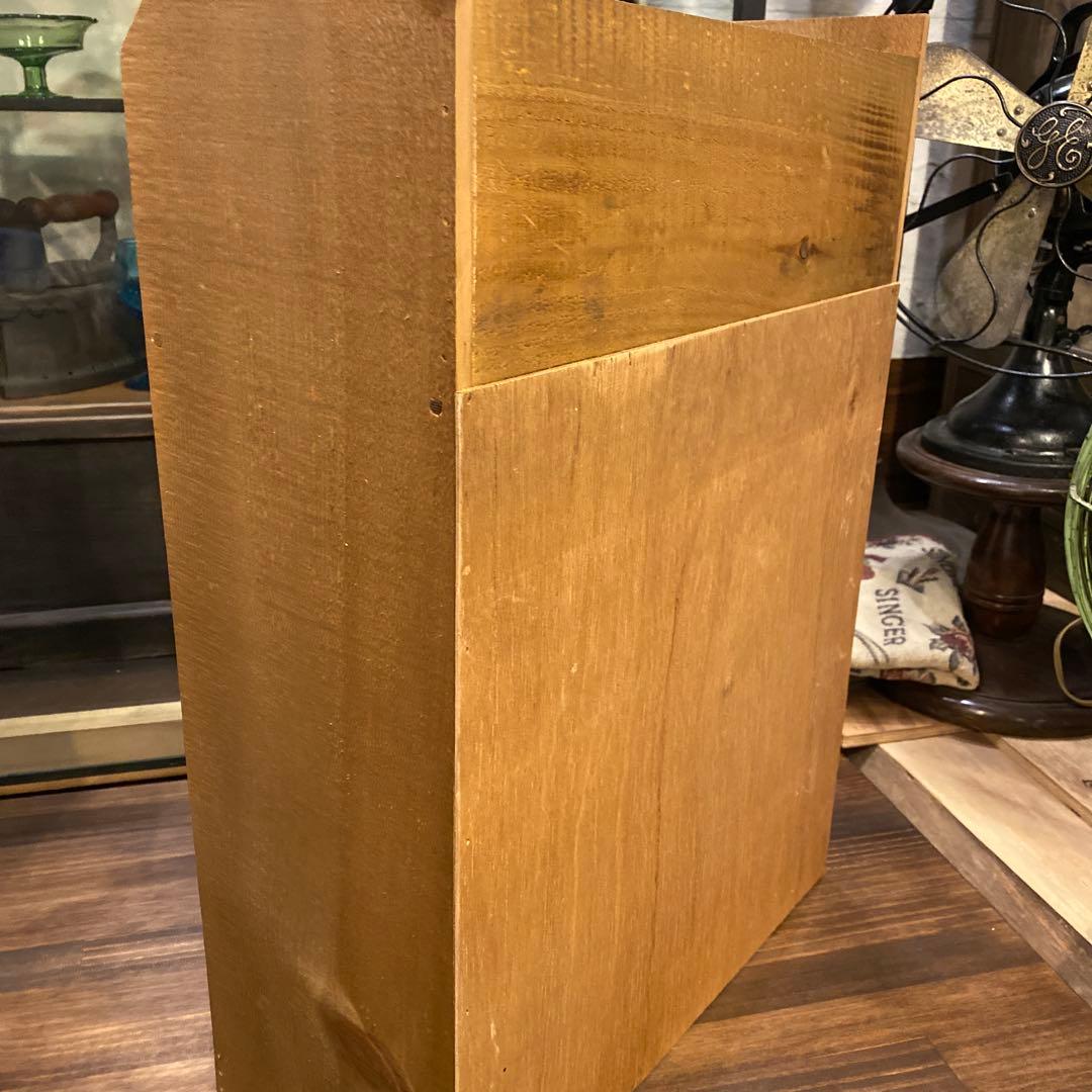 レトロ風キャビネット