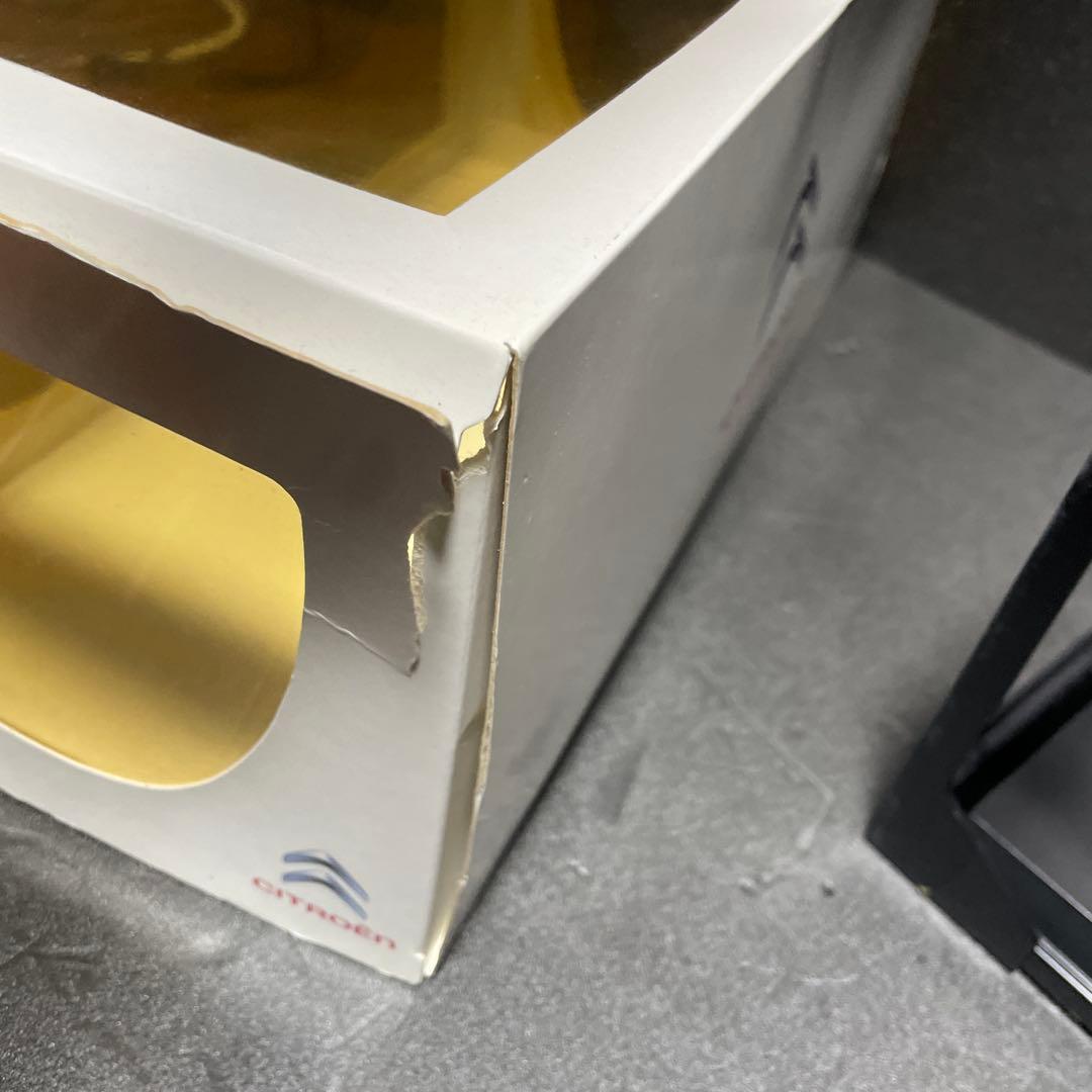 ノレブ　1/18 シトロエン 2CV6