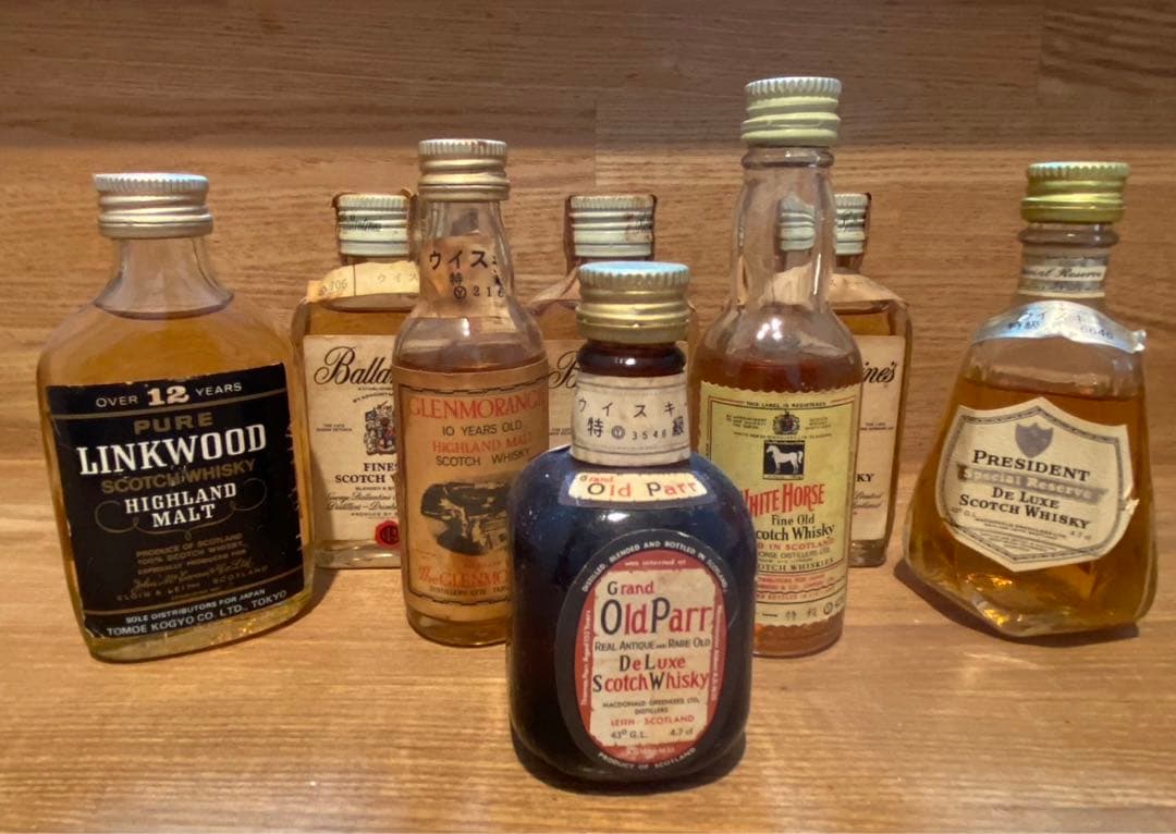 m*7様 希少！ルイ13世ミニチュアバカラボトル&古酒ミニチュアボトル100本！