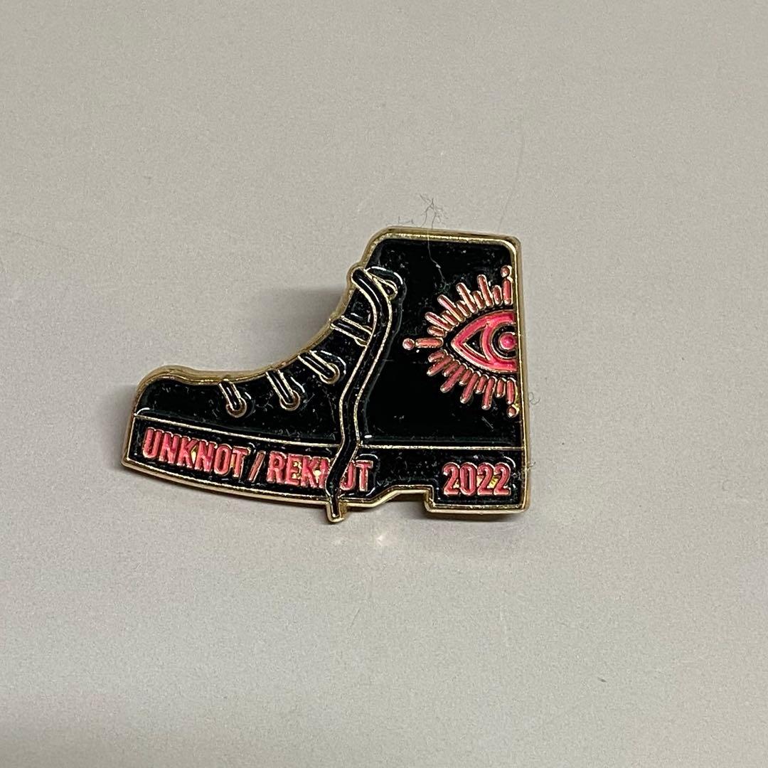 キタニタツヤ ピンバッジ UNKNOT / REKNOT アンノット/リノット