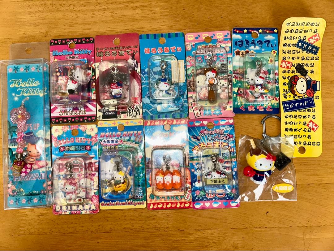 レア　ハローキティ　ご当地　ストラップ ファスナーマスコット等　１１点セット