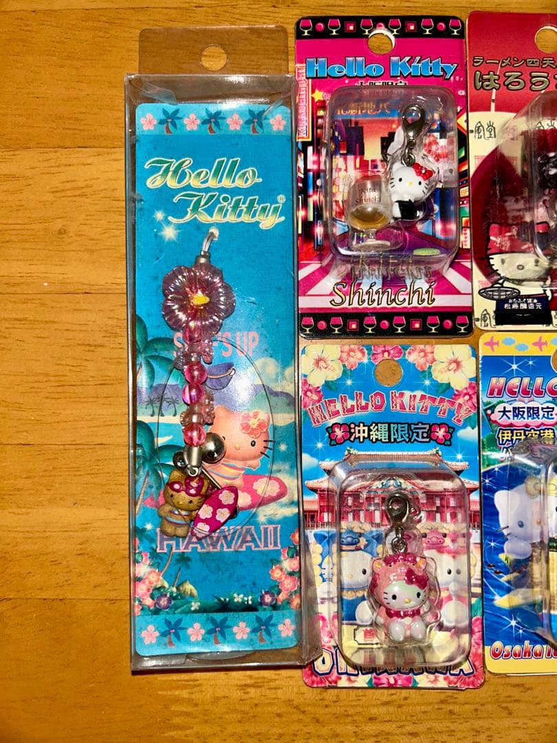 レア　ハローキティ　ご当地　ストラップ ファスナーマスコット等　１１点セット