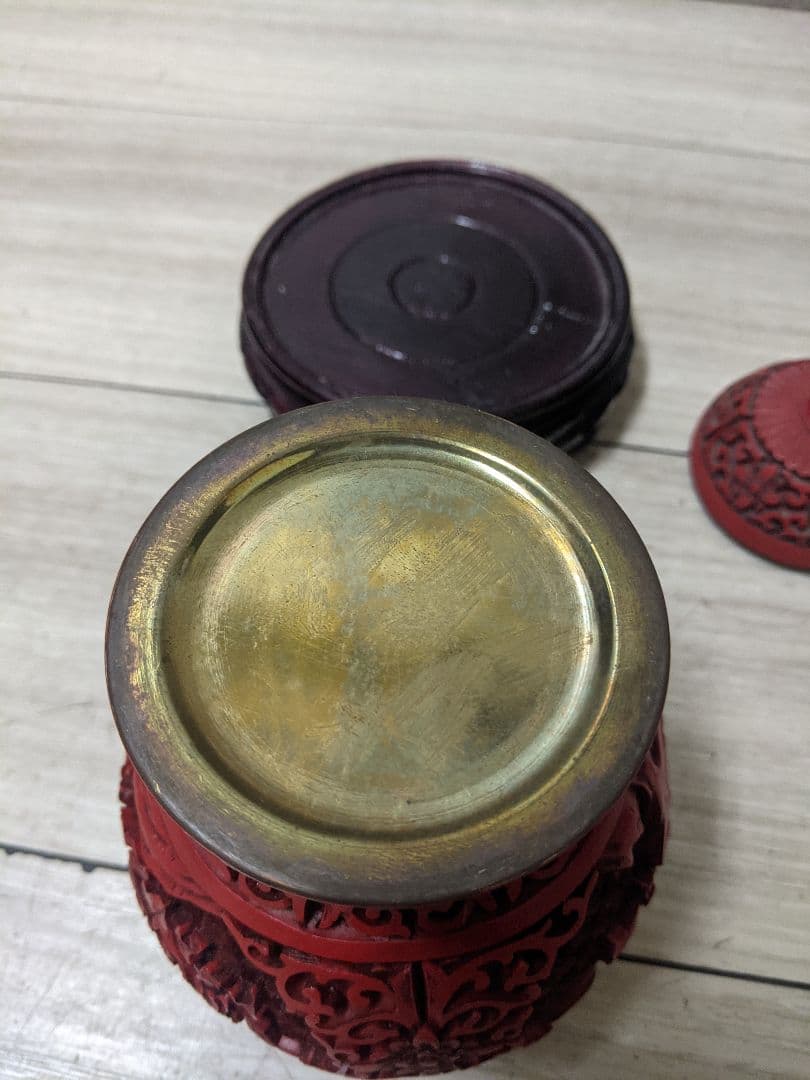 唐物 山水花草彫り 堆朱 茶入れ 唐木台付 彫漆 漆器 茶道具