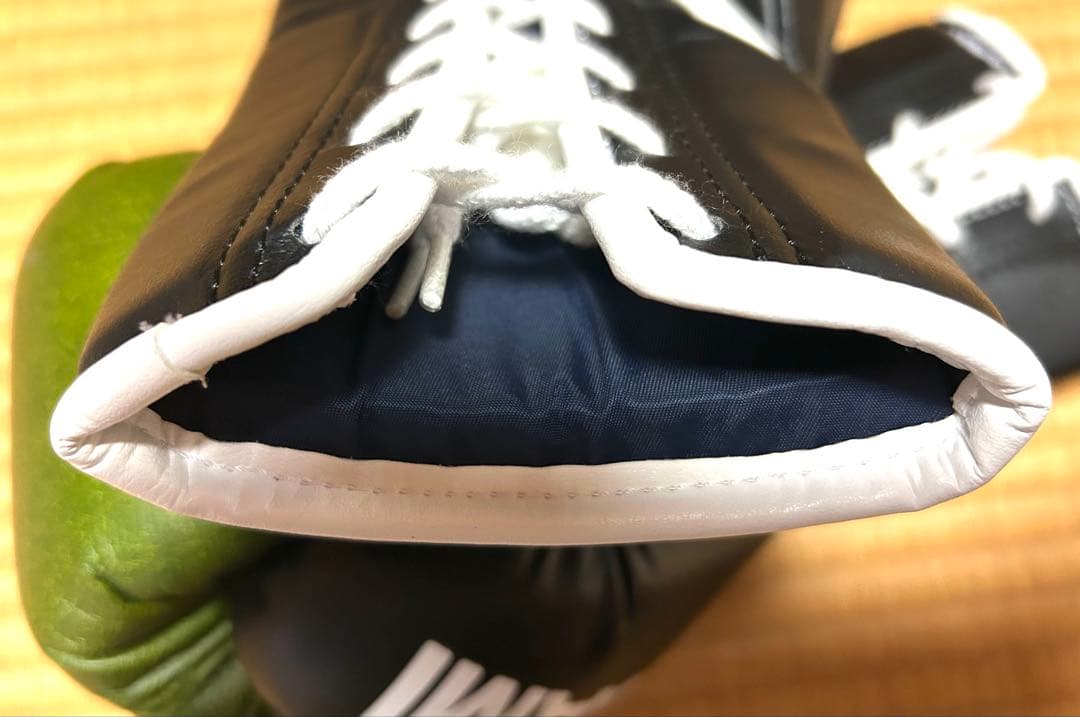 RIZINキック ボクシンググローブ 8オンス