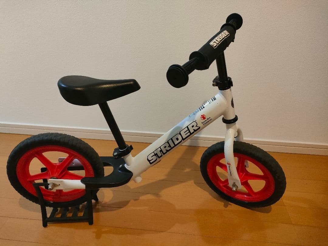 STRIDER 12 限定カラー 日本正規品　ホワイト　レッド