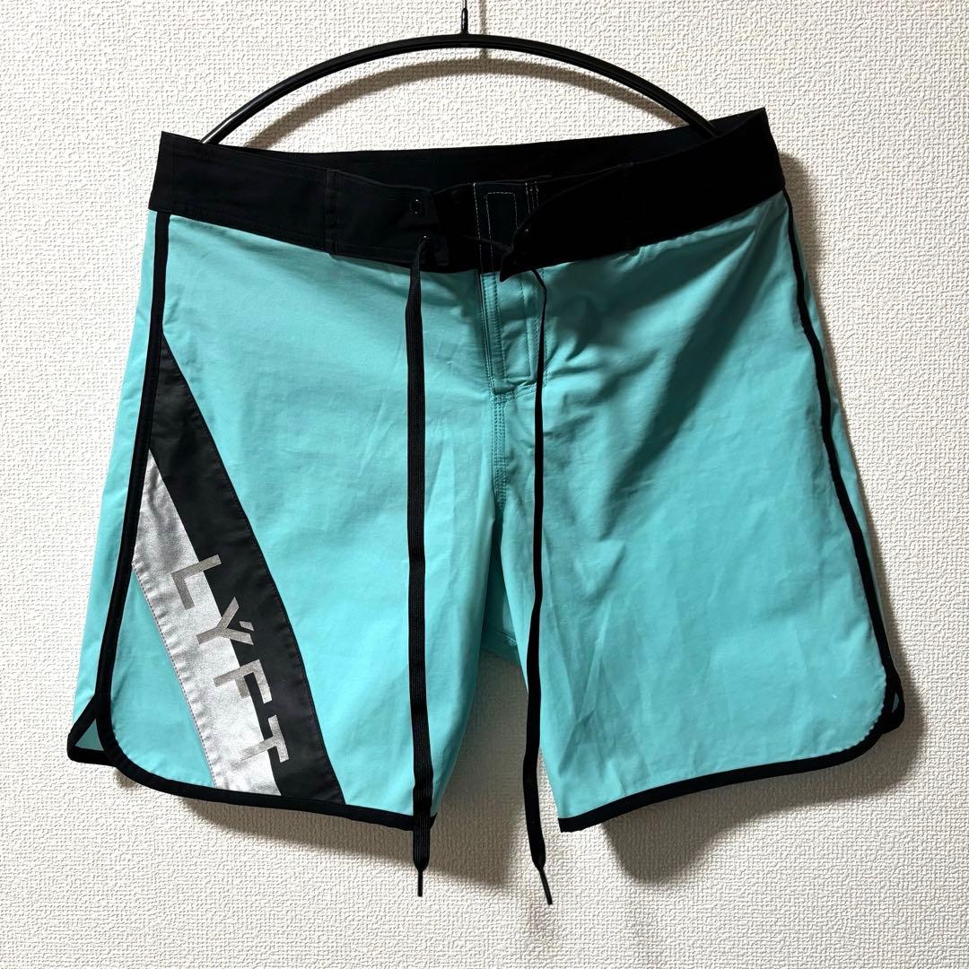 ⭐︎【公式完売品　未使用品】⭐︎ LYFT リフト　サーフパンツ　M