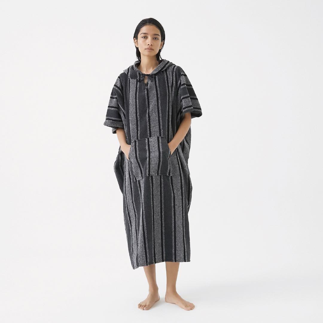 すぐ乾く吸水速乾「hotel_」のストライプ柄 サウナポンチョ