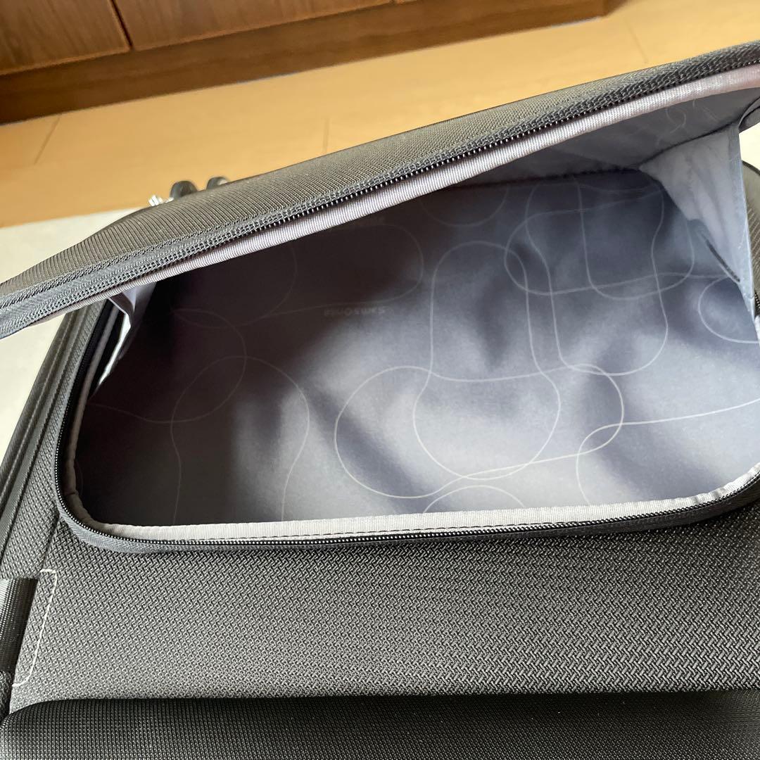 Samsonite モメンタススピナーエキスパンダブル68リットル