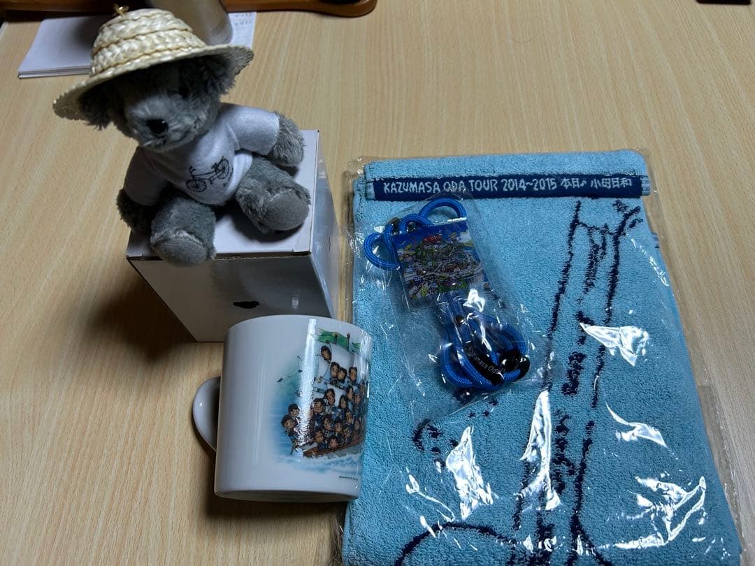 小田和正ツアーグッズ　3点 麦わらクマさん、Tシャツ、マフラータオル