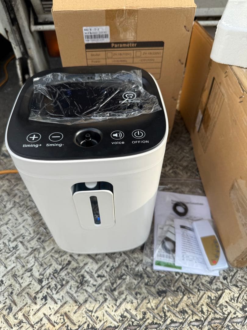 美品finron 4時間のみ使用！酸素発生器　ZY-1Bリモコン付