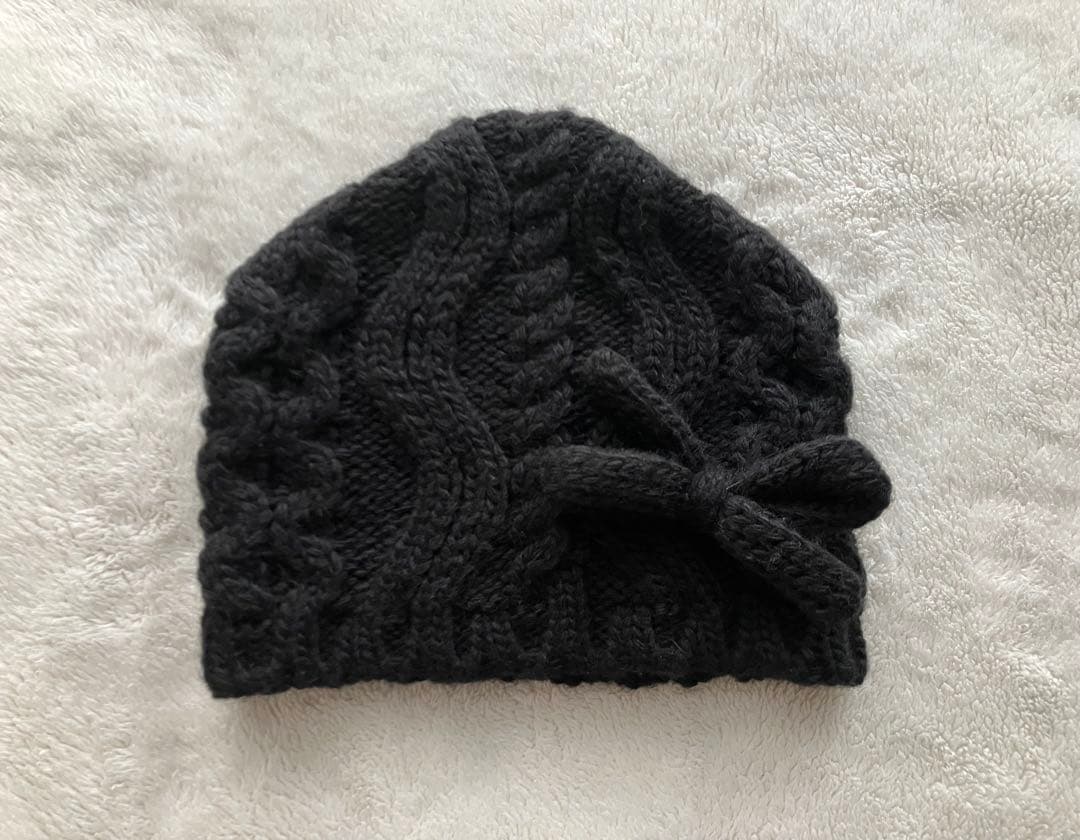 MIUMIU ミュウミュウ 黒 ケーブル編み ニット帽 リボン付き レディース