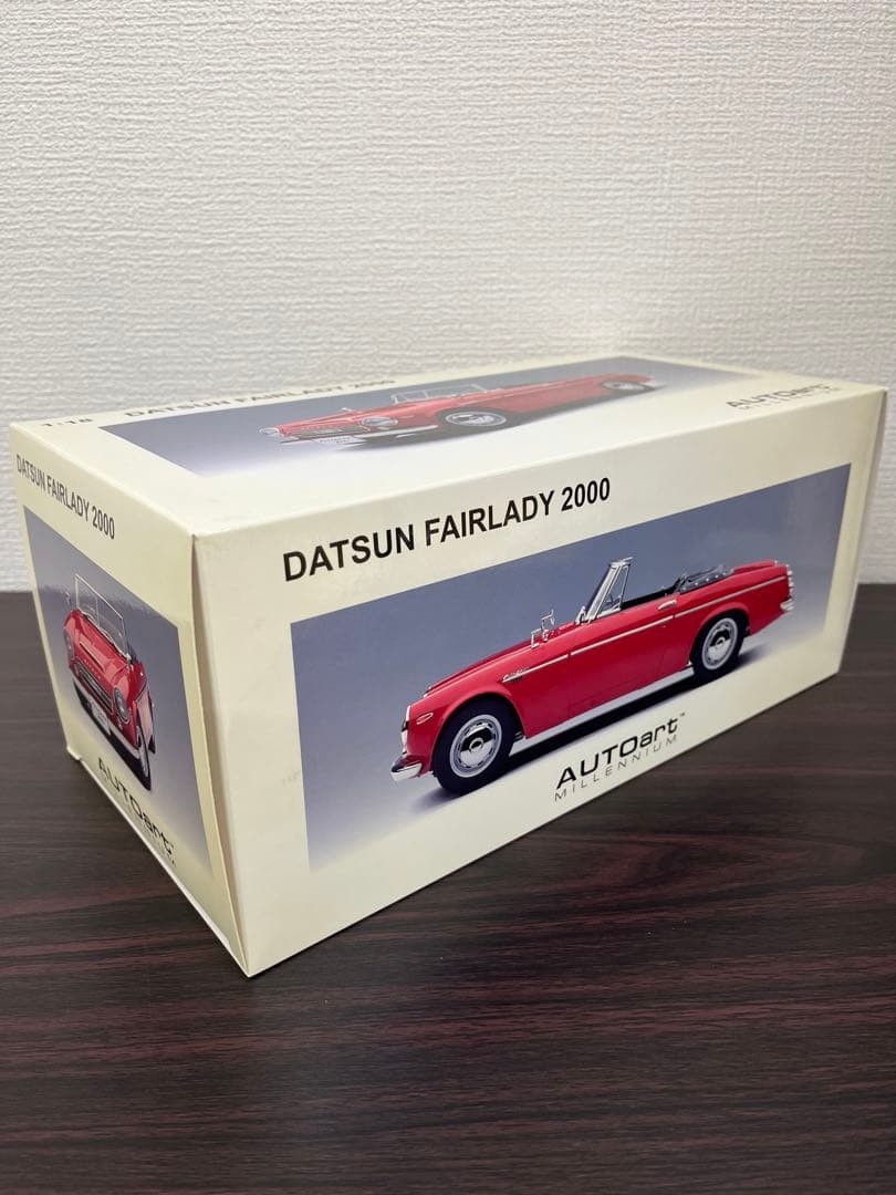 オートアート1/18 ダットサン フェアレディ2000 SR311 レッド