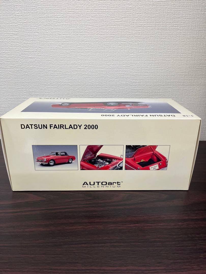 オートアート1/18 ダットサン フェアレディ2000 SR311 レッド