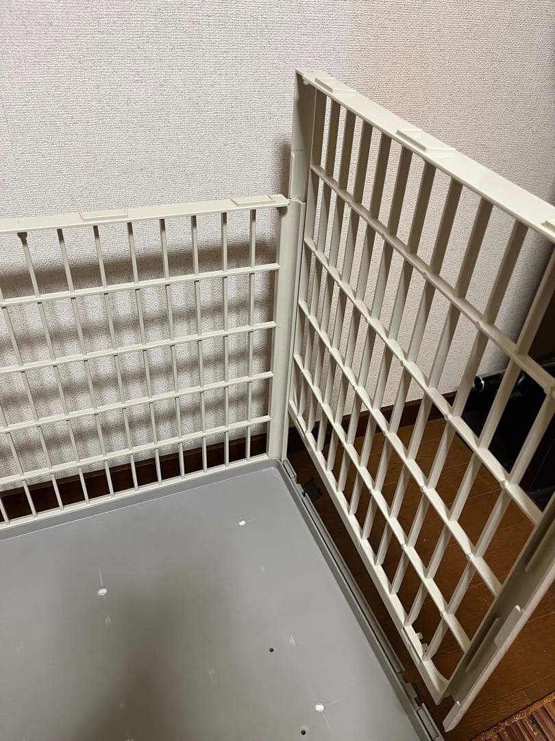 キャスター、天ドア付きキャットケージ２段●プラスチック、樹脂製●匿名配送込み