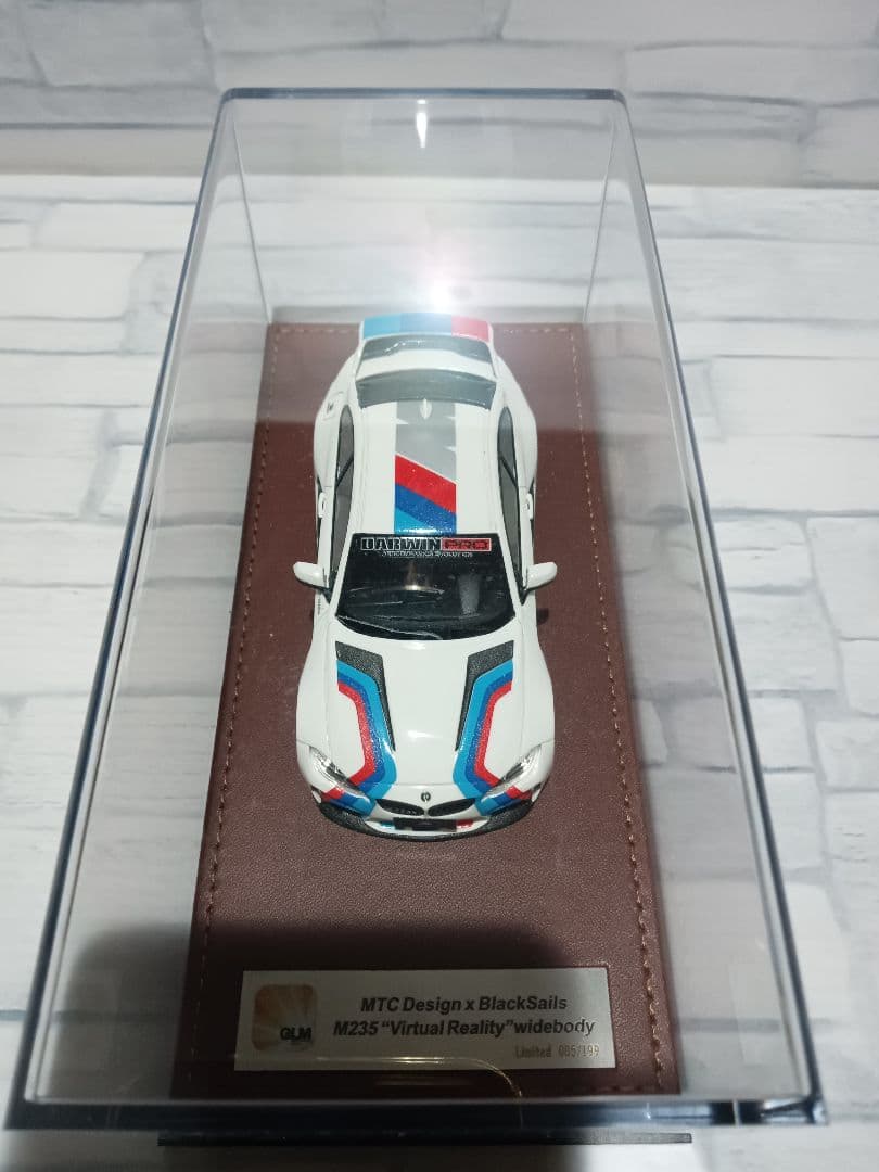 1/43 BMW M235　2シリーズ　クーペ　ワイドボディ　ミニカー　ホワイト