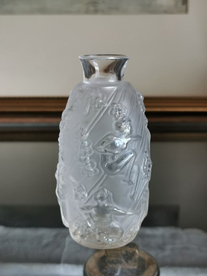 アンティーク ラリック ８人のファム 裸婦 巫女像花瓶 パヒュームガラスボトル