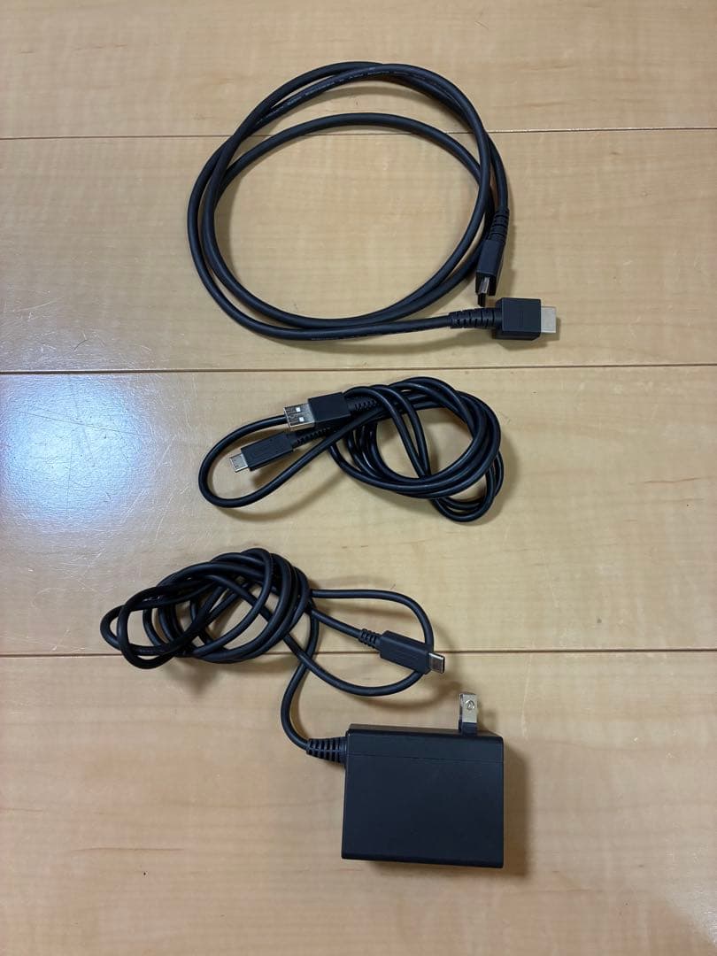 Nintendo Switch 本体 紫とオレンジのJoy-Con ケース付き