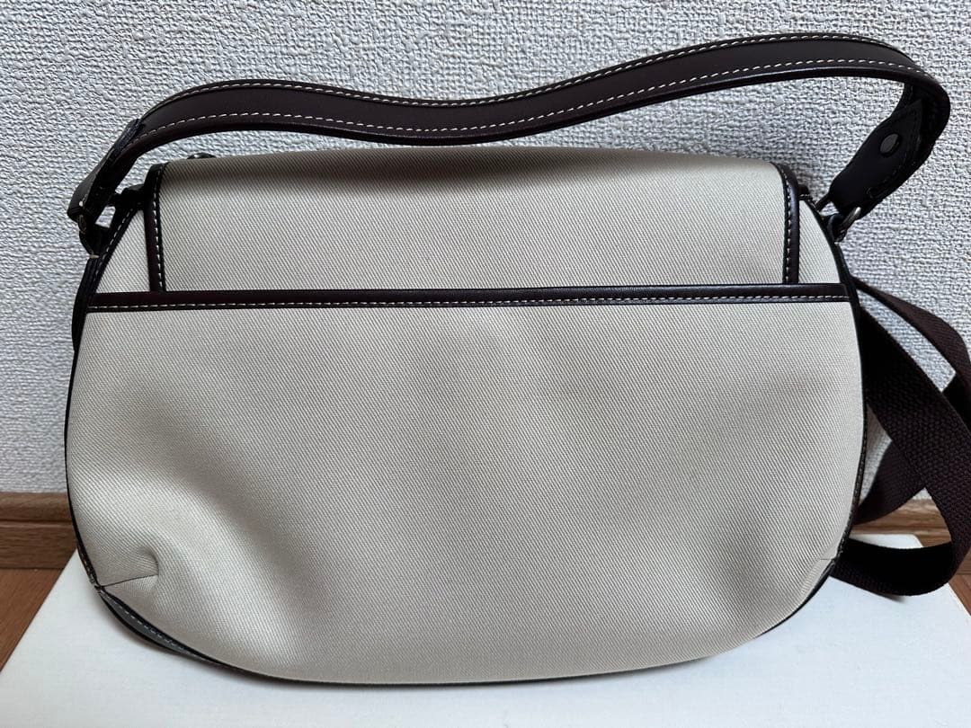 【新品未使用】Burberry ショルダーバッグ ベージュ チェック柄