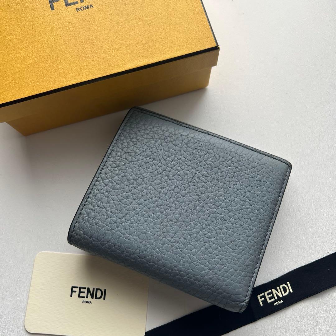 478 極上美品 FENDI フェンディ ピーカブー 2つ折り財布