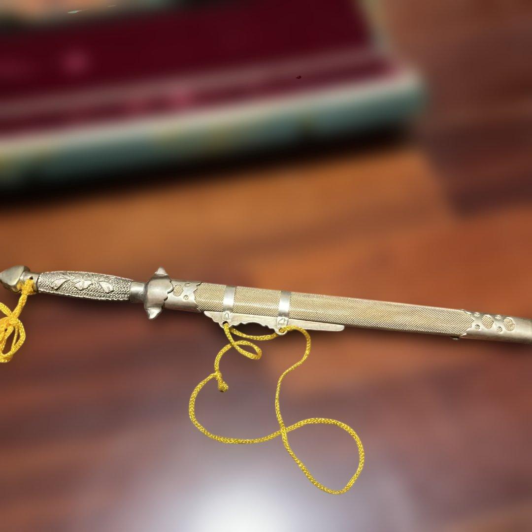 剣型ペーパーナイフ　ケース付き