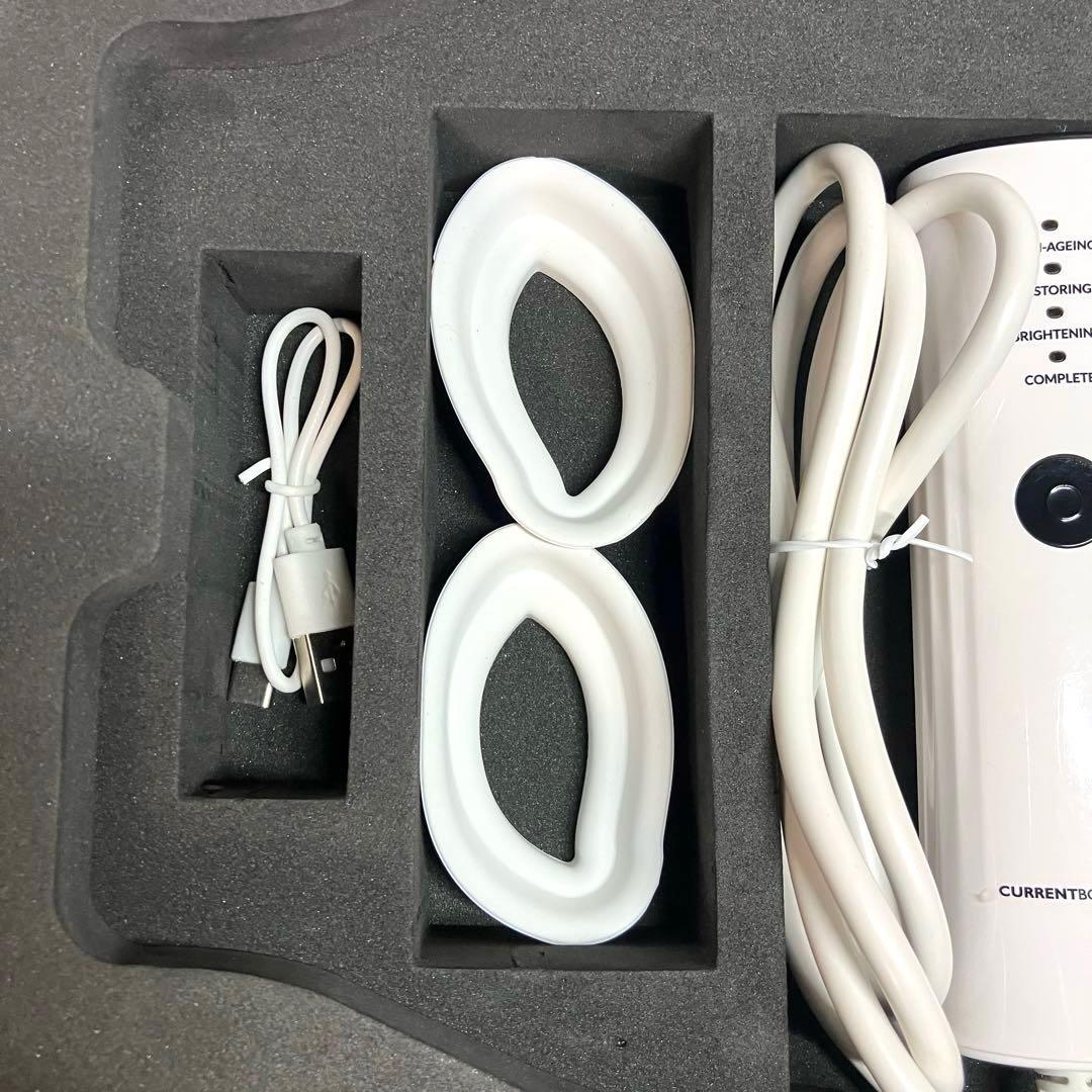 ボディ・フェイスケア CURRENTBODY skin 4 -IN-1 LED FACE MASK